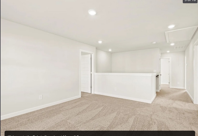 Foto del edificio - 569 Cozy Blf Rd