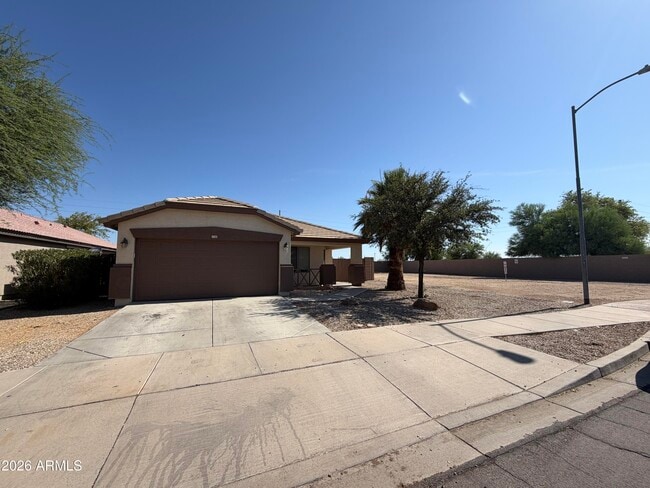 Building Photo - 17260 W Navajo St