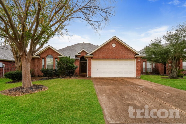 Building Photo - 814 Robins Way