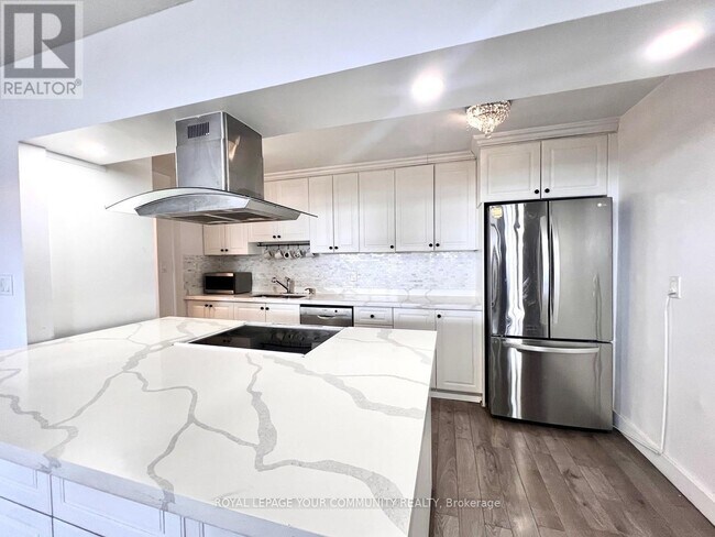 Photo du bâtiment - 511 The West Mall