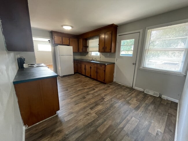 Building Photo - 266 Crescent Ln