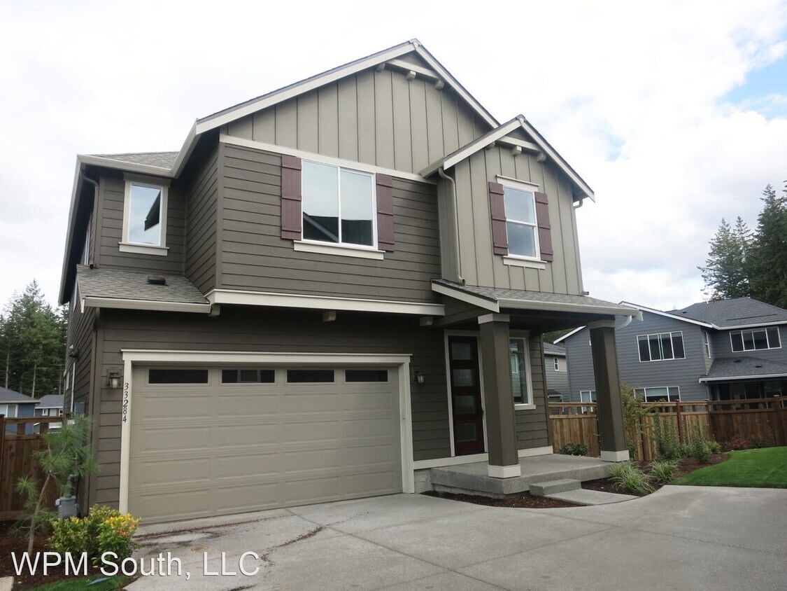 Primary Photo - 6 br, 3.5 bath House - 33284 Glacier Ave SE