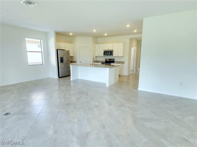 Building Photo - 14988 Palamos Cir