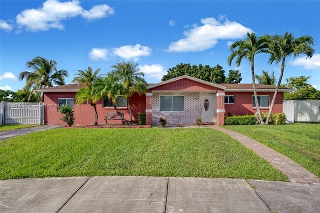 Building Photo - 26750 SW 124th Ave