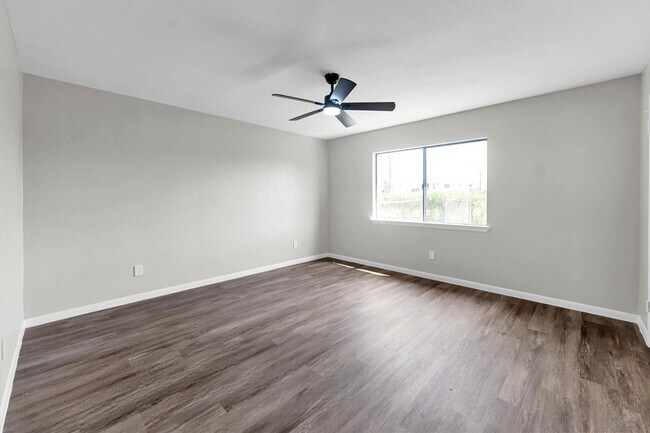 Building Photo - 18330 Navajo Trail Dr