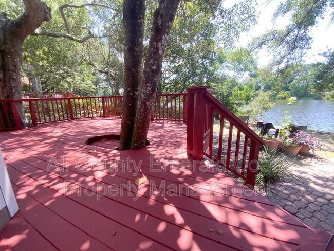 Building Photo - 755 Whippoorwill Cir