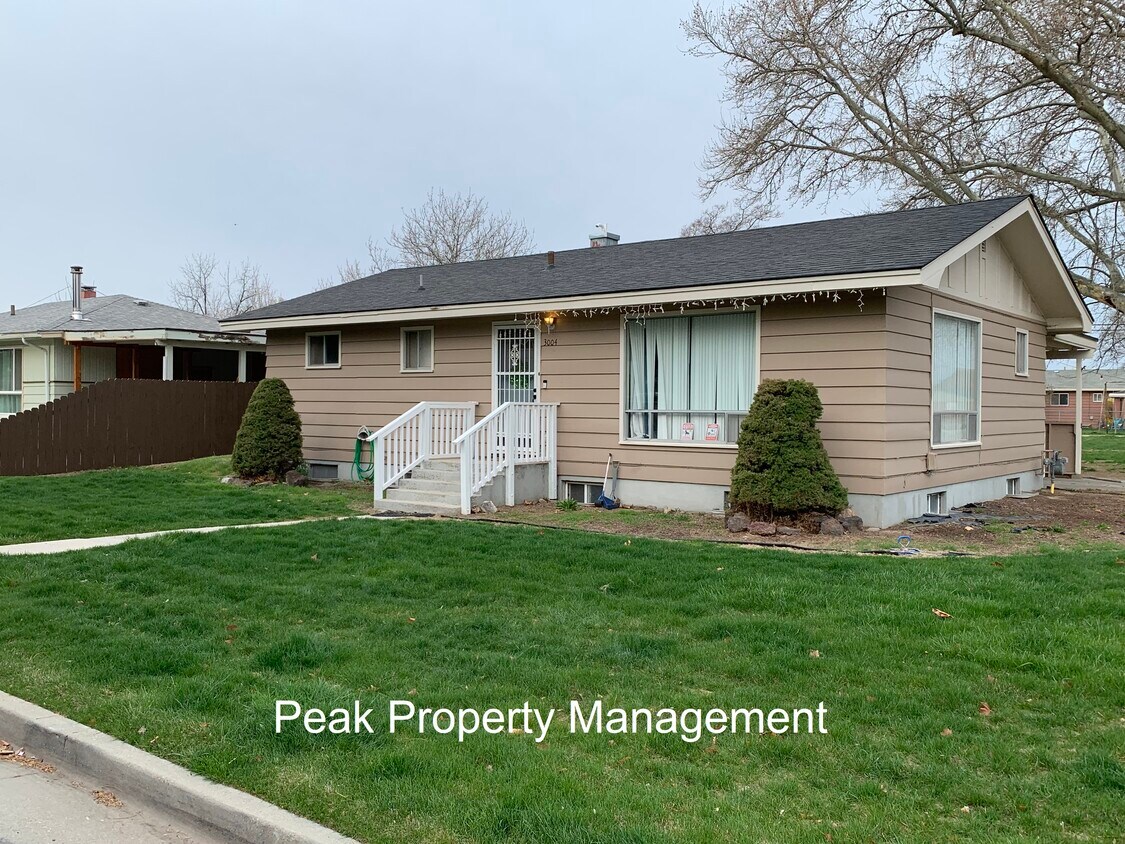 3004 College Ave Unit Apt A, Caldwell, ID 83605 Apartments in