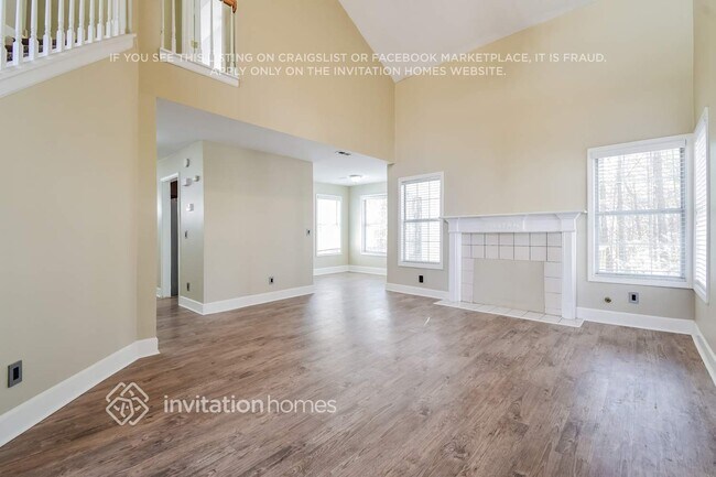 Foto del edificio - 169 Stoneforest Dr