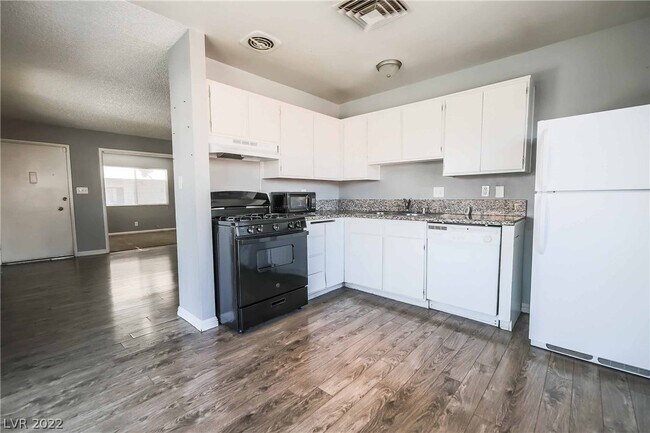 Foto del edificio - 7028 Forest Vista St