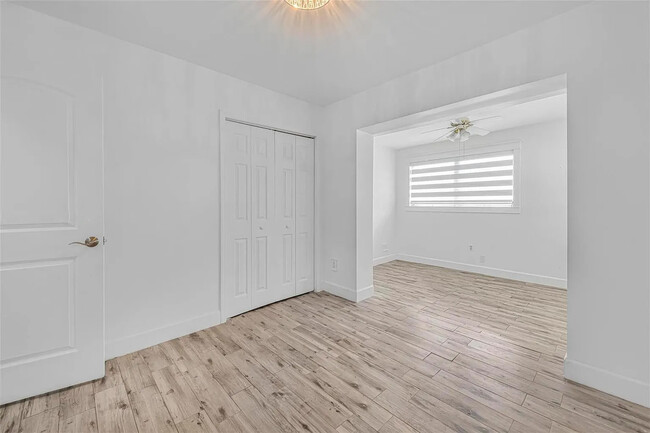 Foto del edificio - 10350 SW 44th St