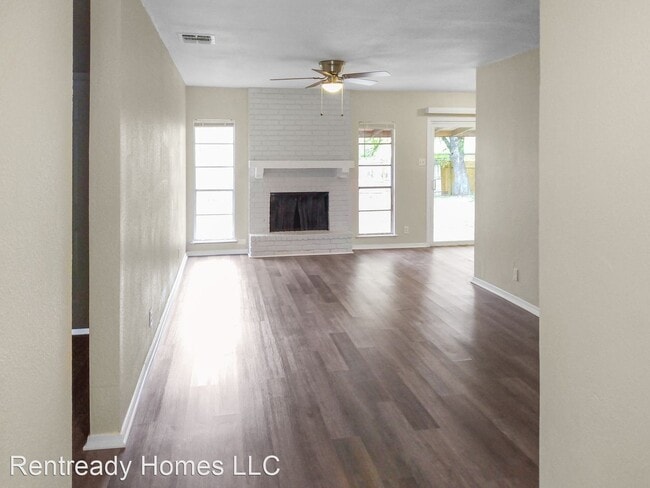 Foto del edificio - 4 br, 2 bath House - 7519 Tarrasa