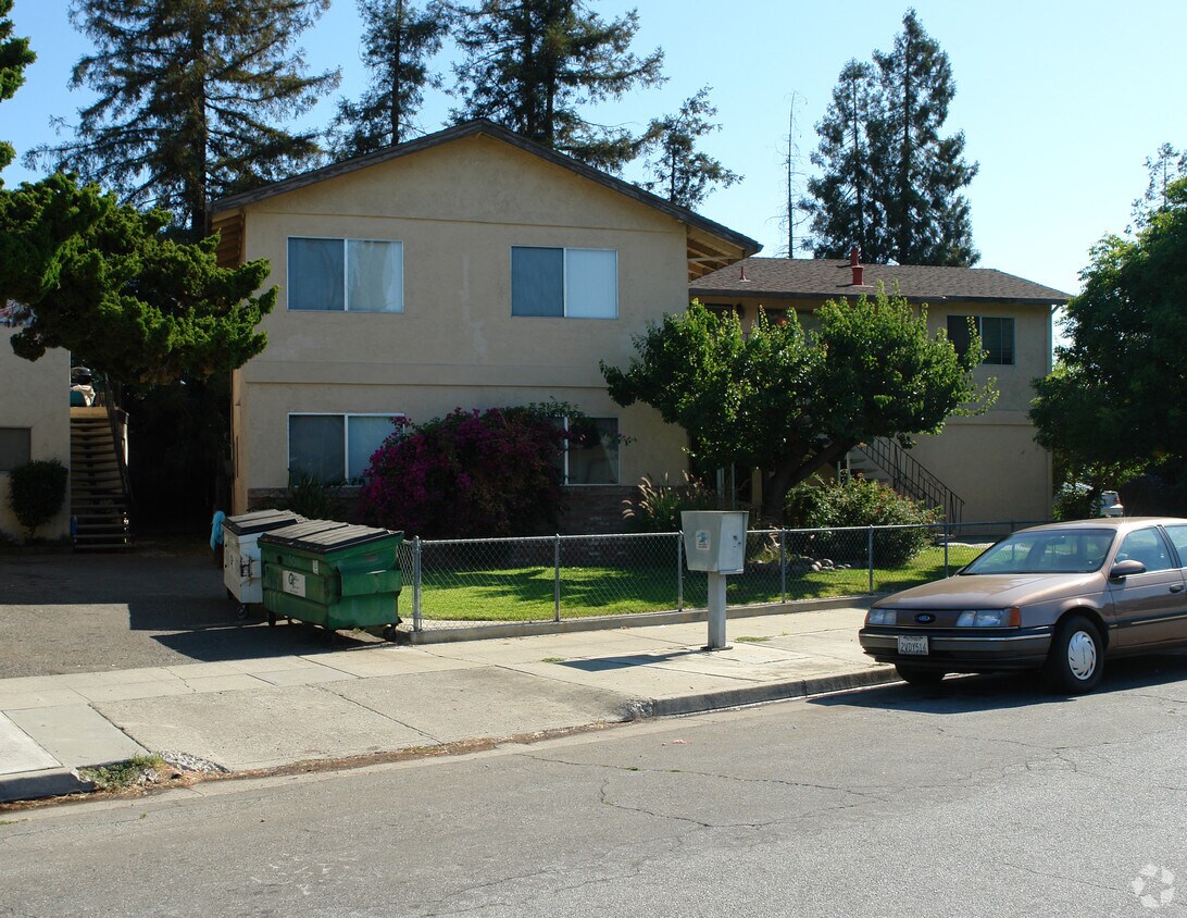 Primary Photo - 5005 Lapa Dr