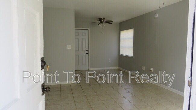 Foto del edificio - 3412 Brockway Rd