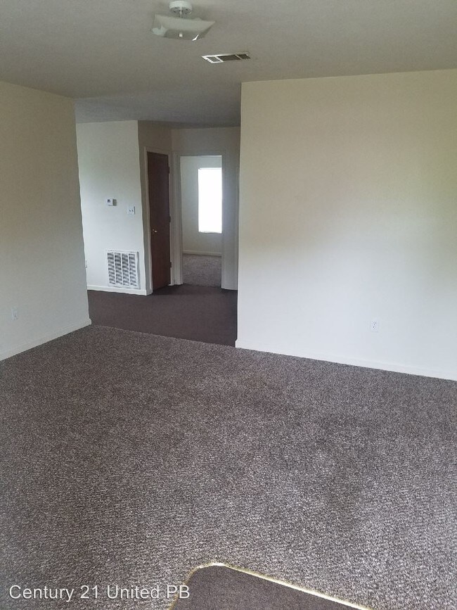 Building Photo - 6720 Dollarway Rd
