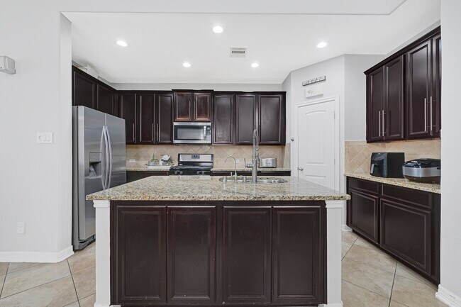 Foto del edificio - 10009 Boulder Bend Ln