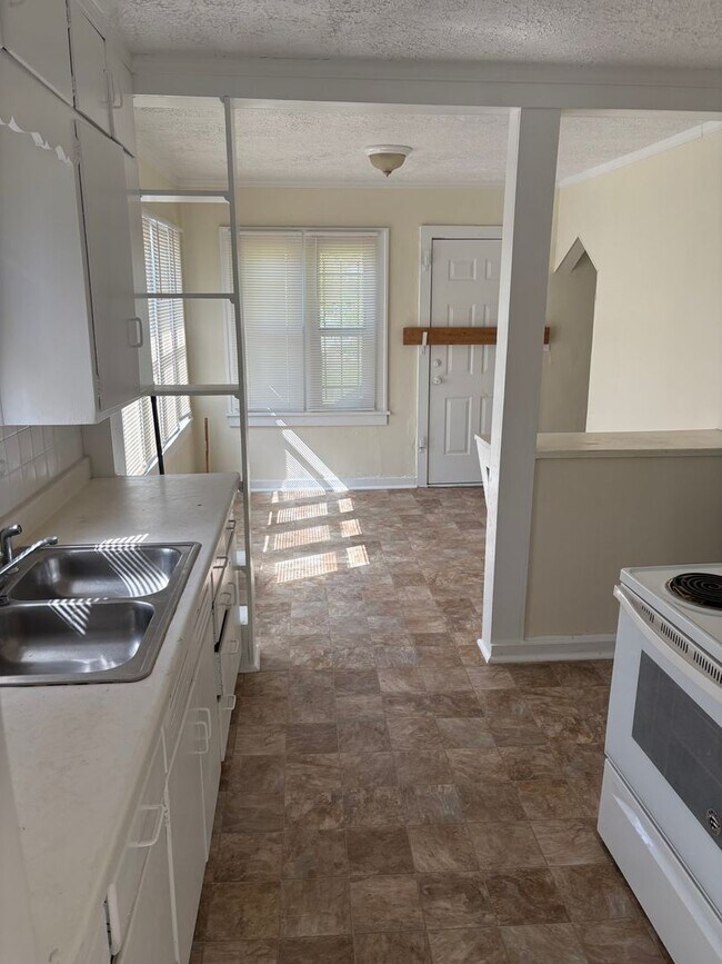 Foto del edificio - Great 3 bedroom house
