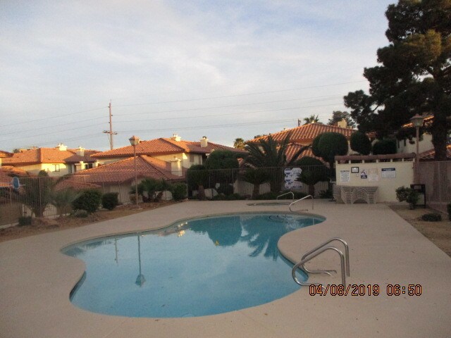 Foto del edificio - 6745 W Charleston Blvd