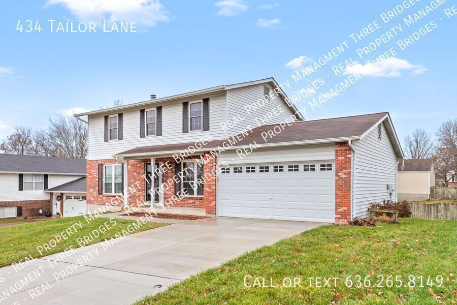 Primary Photo - Beautiful home in a quiet neighborhood