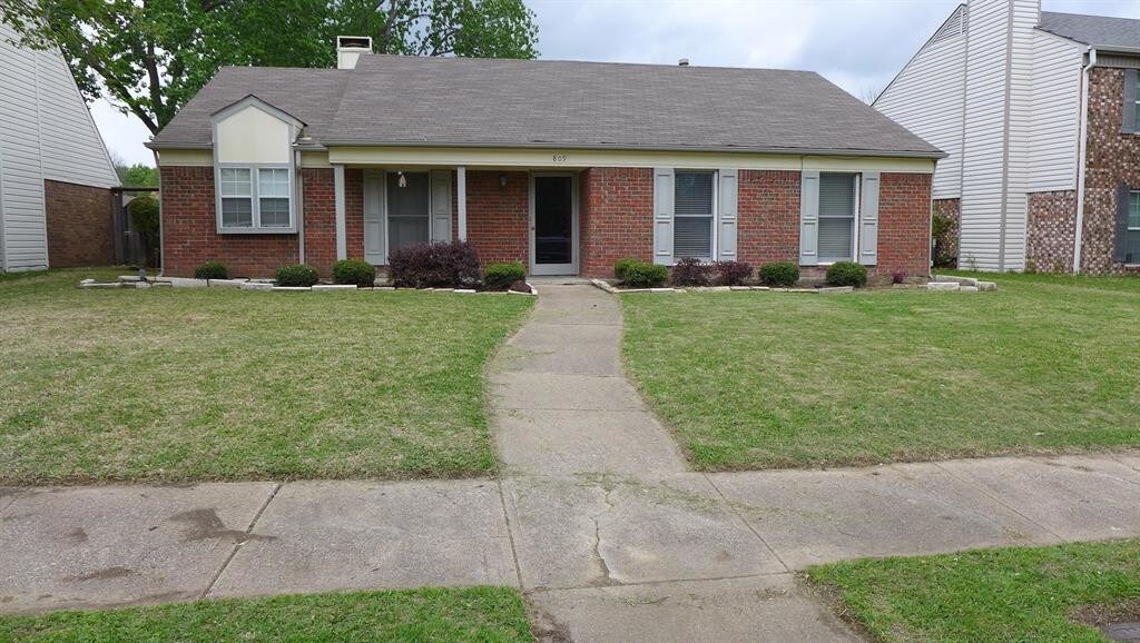 809 Pyramid Dr, Garland, TX 75040 House Rental in Garland, TX