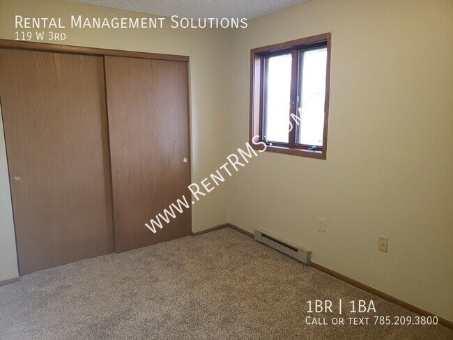 Foto del edificio - 119 W 3rd St