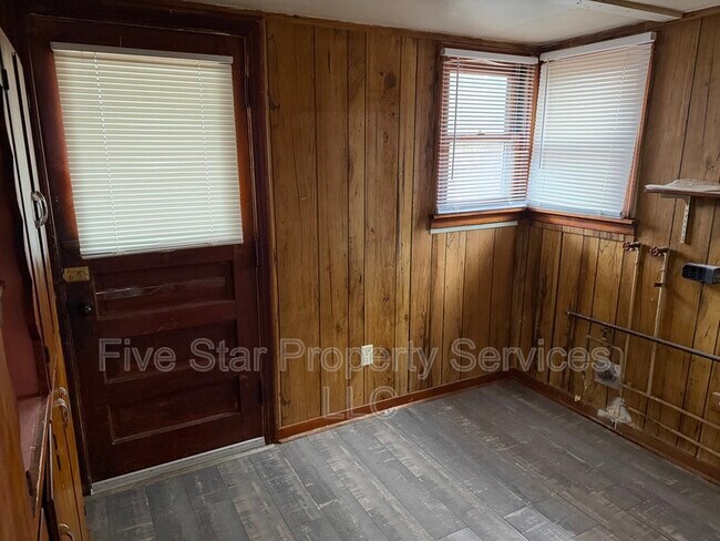 Foto del edificio - 108 N 24th St