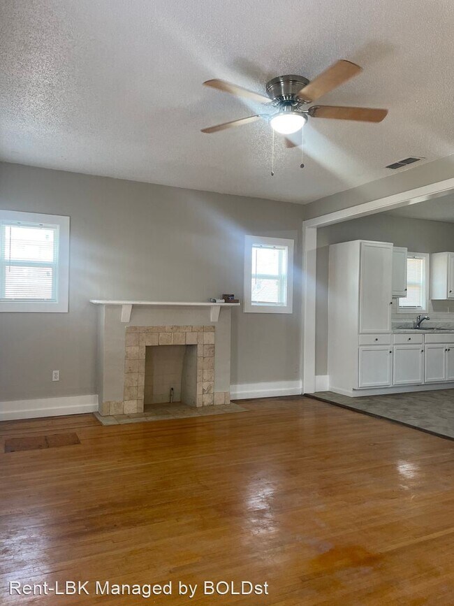 Foto del edificio - 4 br, 2 bath House - 2301 17th Street