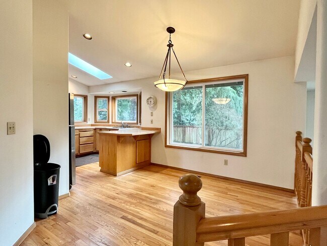 Building Photo - Great Home For Rent