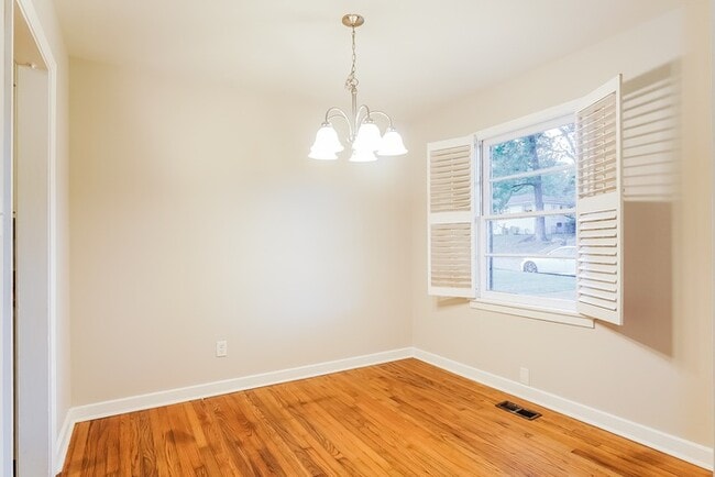 Building Photo - Charming 3-Bedroom Irondale Home