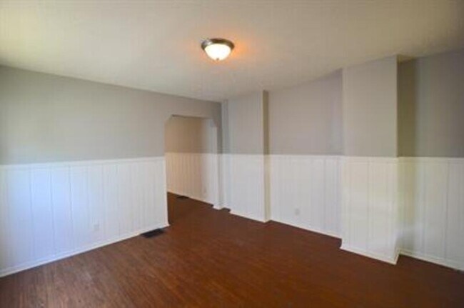 Foto del edificio - 2831 E 19th St