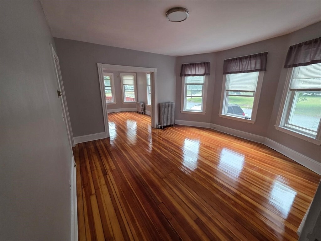 Foto principal - 318 Summer St