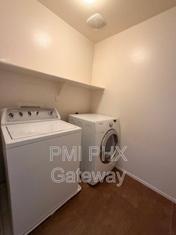 Building Photo - 3339 E Tulsa St