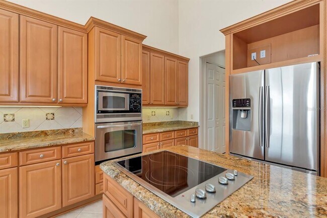 Building Photo - 2012 Island Estates Dr