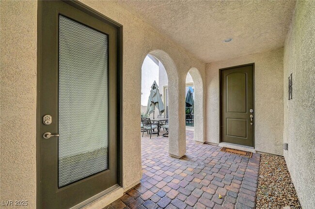 Foto del edificio - 9747 Ponderosa Skye Ct