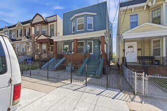 Building Photo - 199 Ege Ave