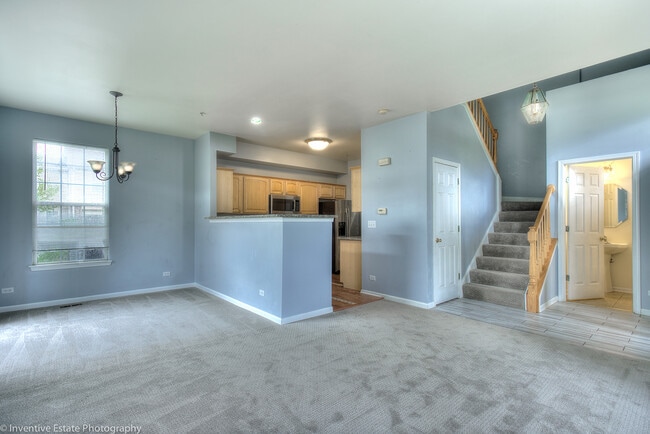 Building Photo - 2712 N Greenwood Ave