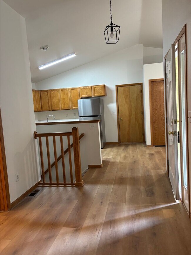 Foto del edificio - Spacious 2-Bedroom & 3 Bathroom Home – Move-In Ready