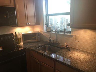 Building Photo - 1689 Briarcliff Pl NE