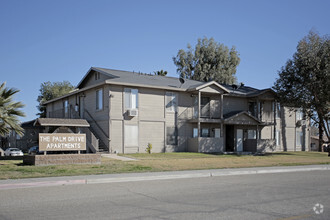 Building Photo - Palm Drive Apartments
