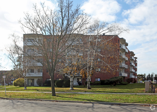 Building Photo - The Viscount & Cavalier Apartments