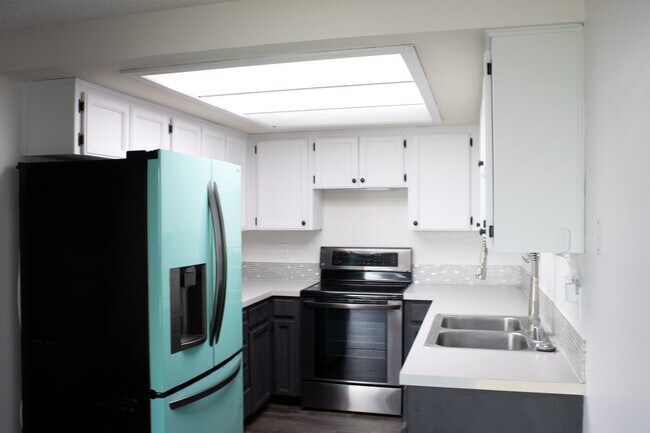 Foto del edificio - 7104 NE 43rd St