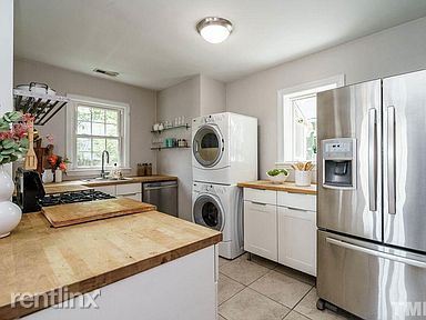 Foto del edificio - 2 br, 1 bath House - 620 E Whitaker Mill Rd