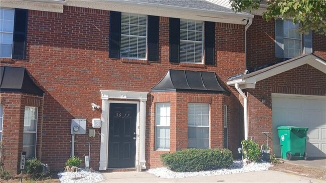Foto del edificio - 5677 Wind Gate Ln