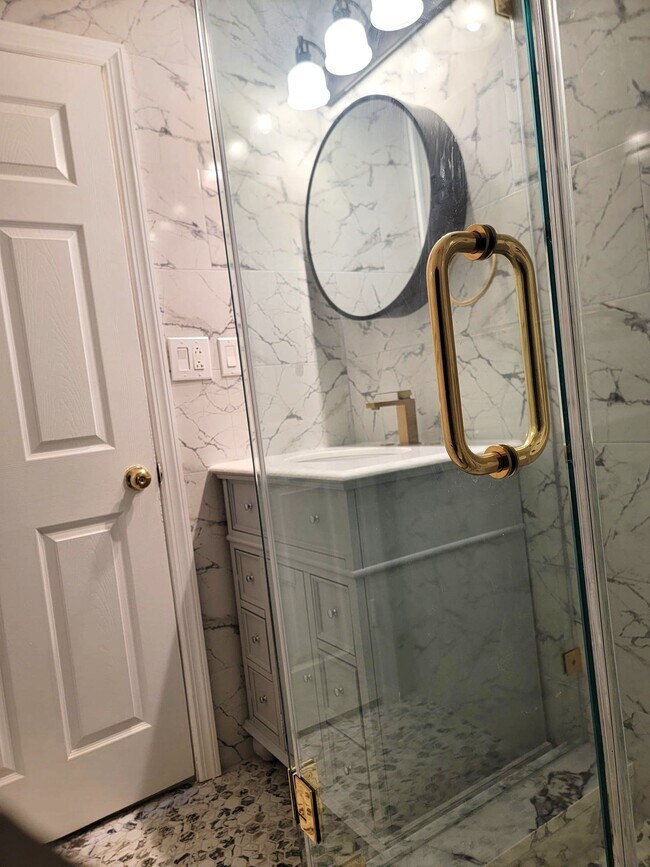 Foto del edificio - 446A Hancock St