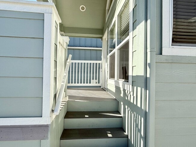 Building Photo - 80 Huntington St