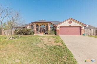 Building Photo - 4011 Salt Fork Dr