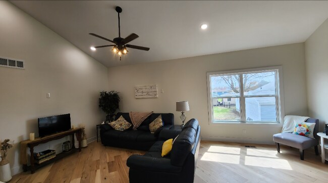 Foto del edificio - 714 Ringold St