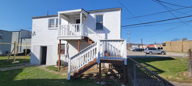 Building Photo - 5004 Kentucky St