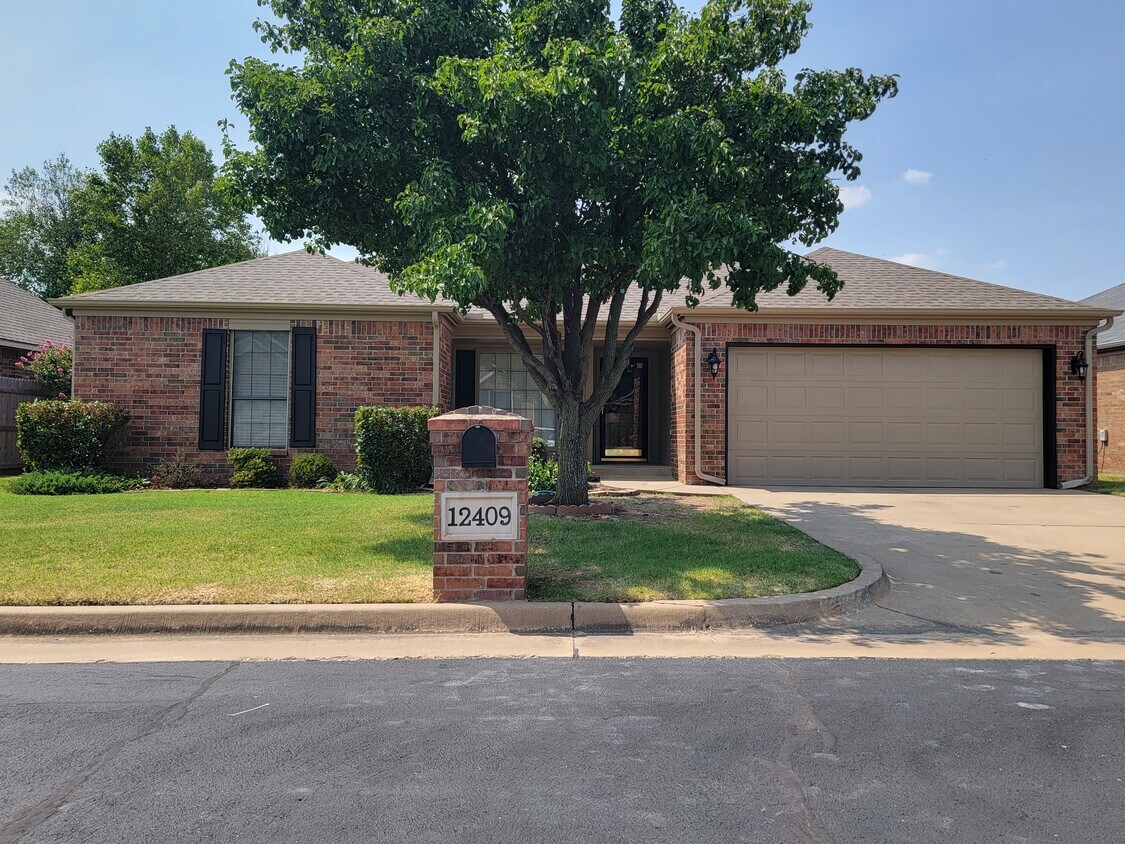 Welcome Home! - 12409 Crystal Gardens Dr