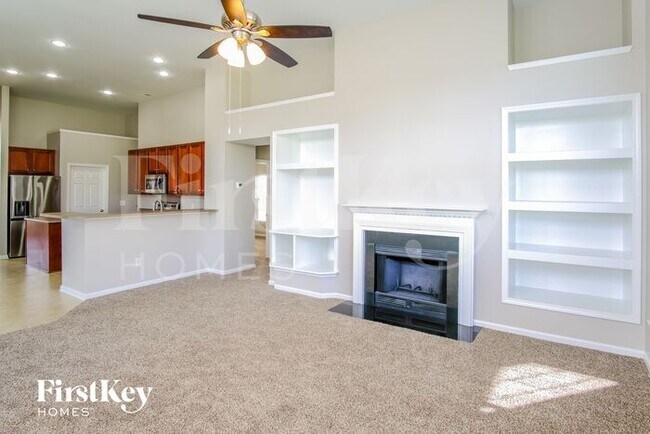 Building Photo - 339 Lakewind Drive