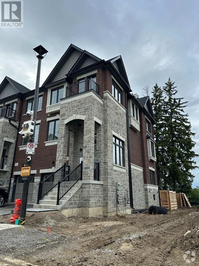 Building Photo - 58 Robert Green Crescent